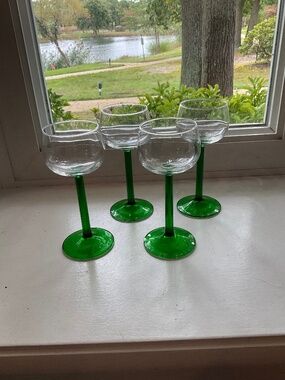 EUC Set 4 Vintage Luminarc France Emerald Green Stem Wine Coupe Glasses